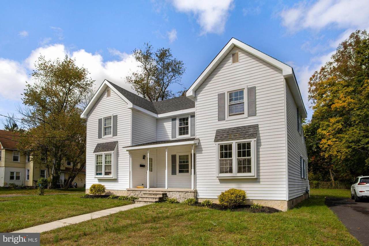 111 Academy Street - Photo 1