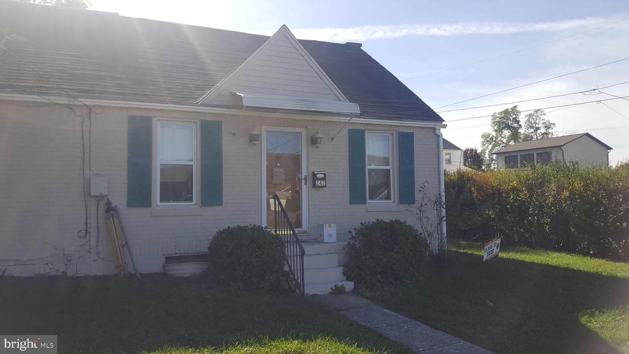 242 Columbia Road - Photo 1