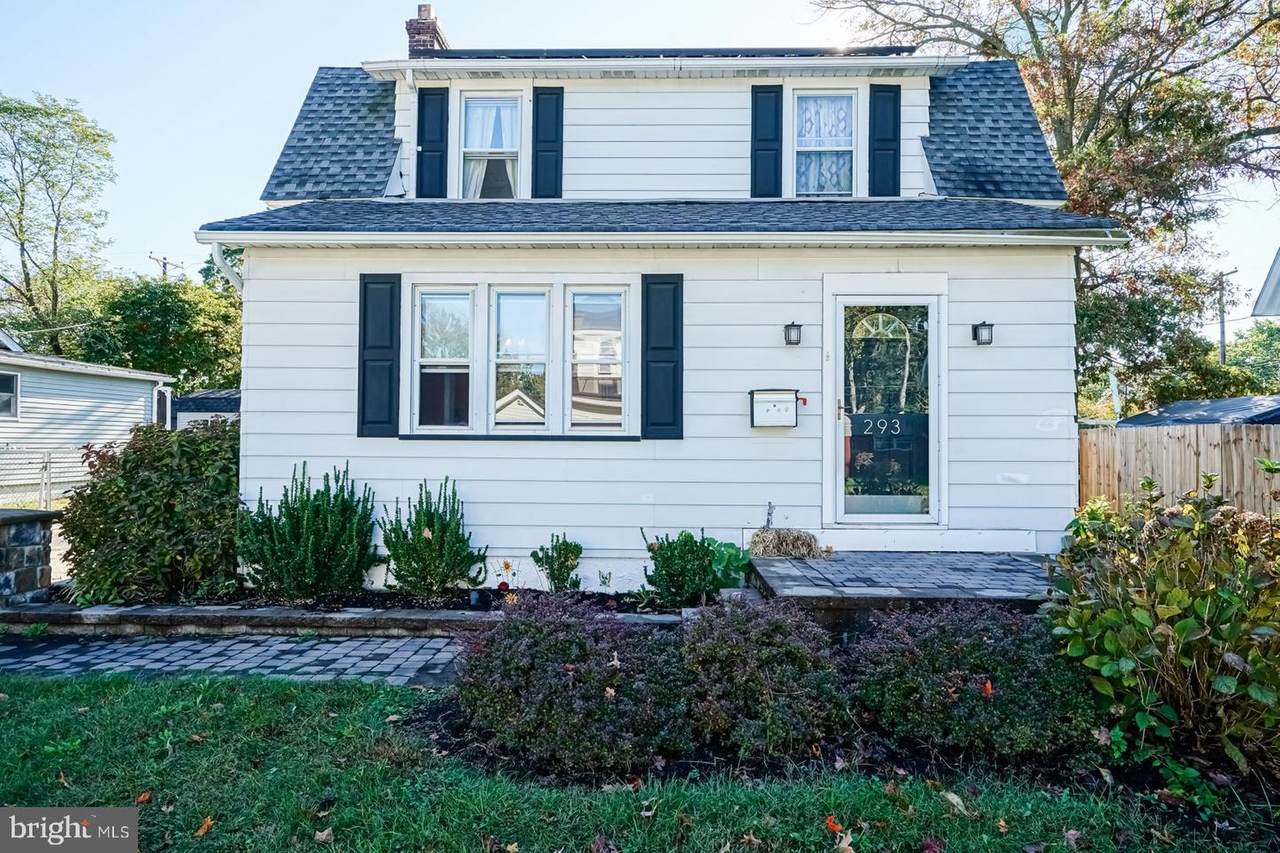293 B Street - Photo 1