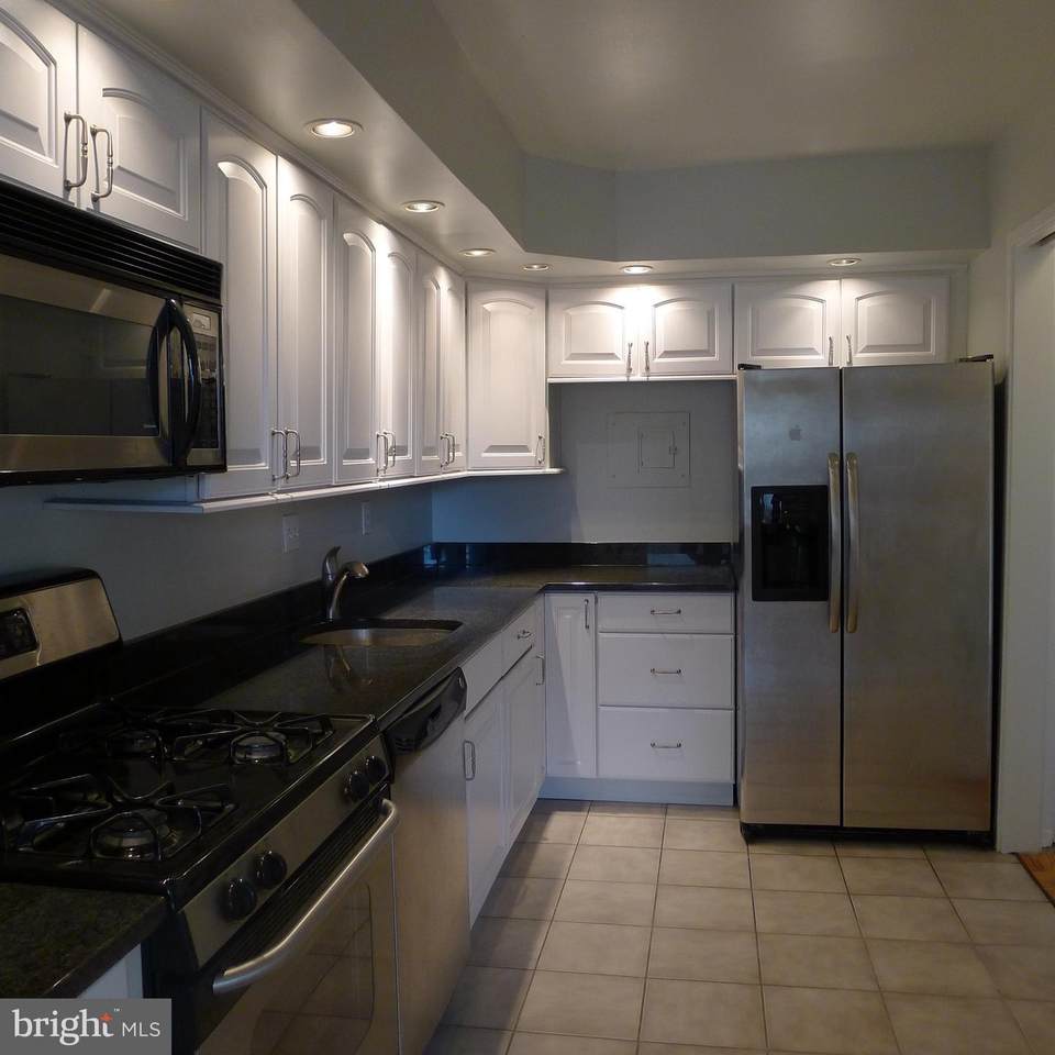 4515 Willard Avenue - Photo 1