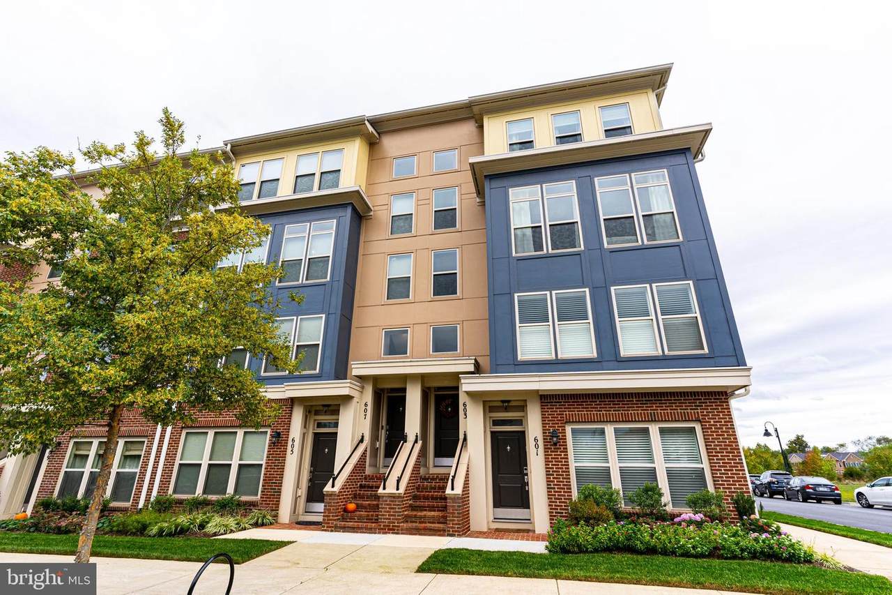 607 Diamondback Drive - Photo 1