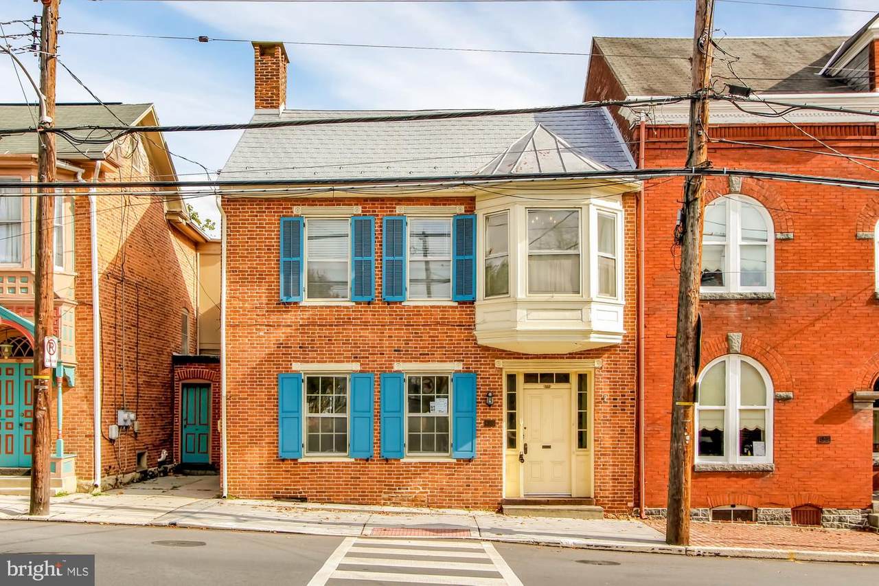 302 Baltimore Street - Photo 1