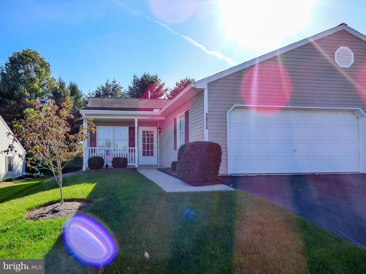 1030 Hastings Boulevard - Photo 1