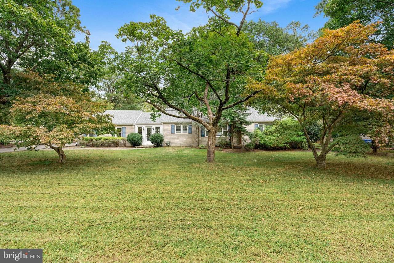2304 Lenola Road - Photo 1