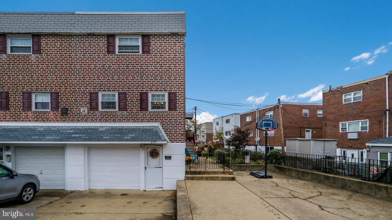 2771 Mower Street - Photo 1