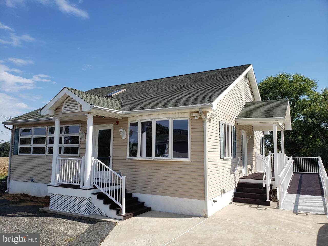 16 Sharon Road - Photo 1