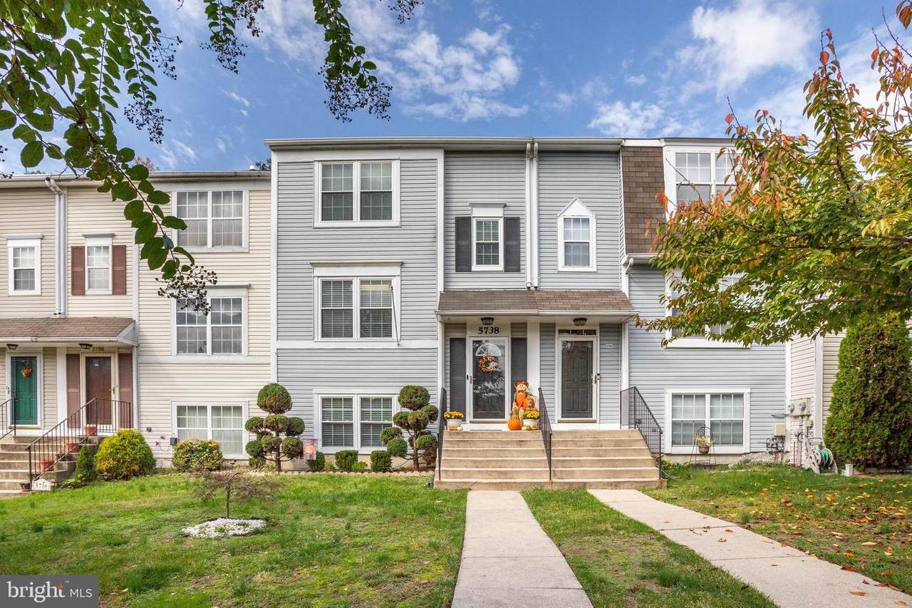 5738 Springfish Place - Photo 1