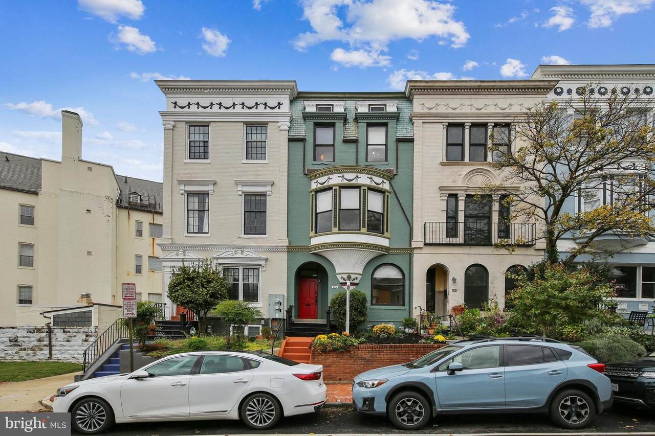 120 E Street - Photo 1