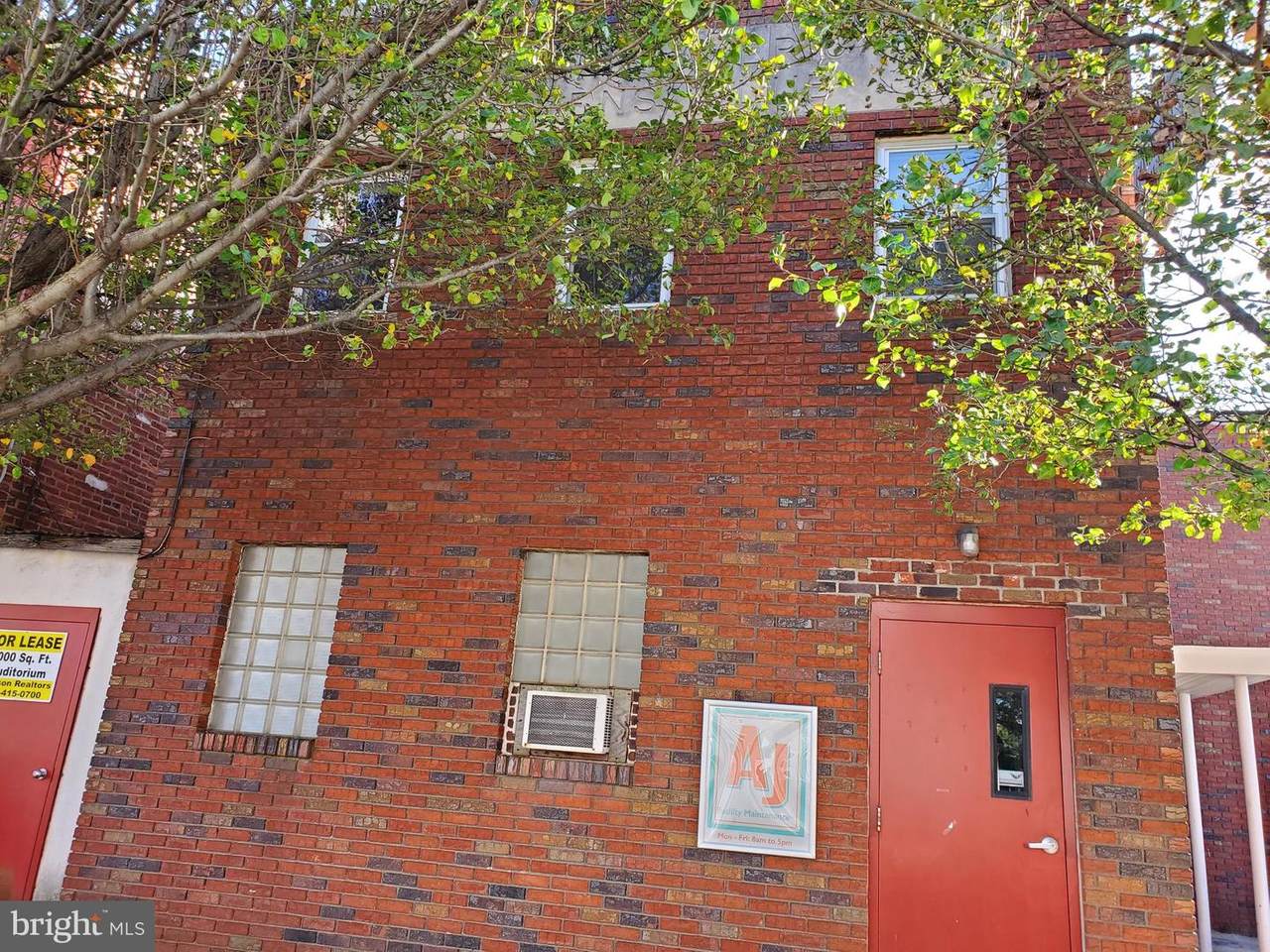 224 Hall Street - Photo 1