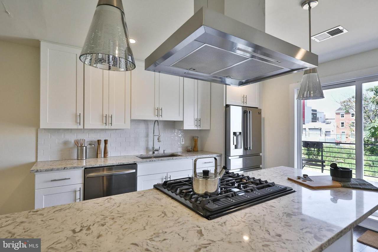 1526 Philip Street - Photo 1