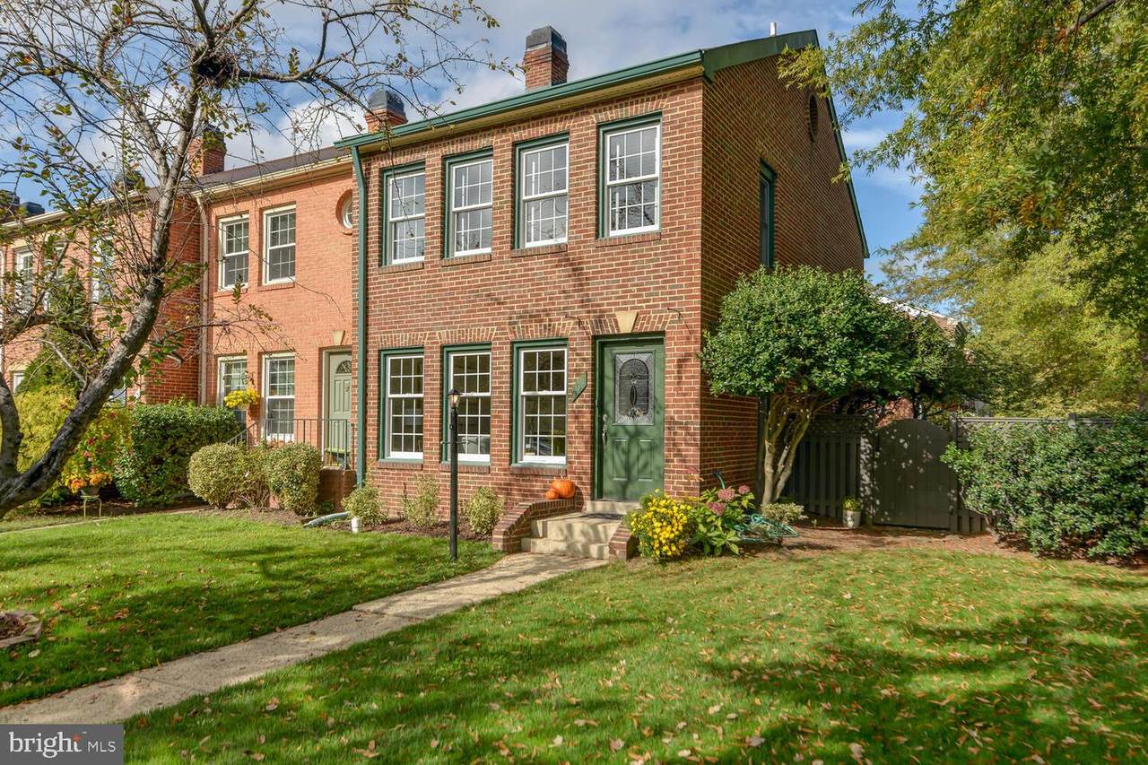 901 Franklin Street - Photo 1