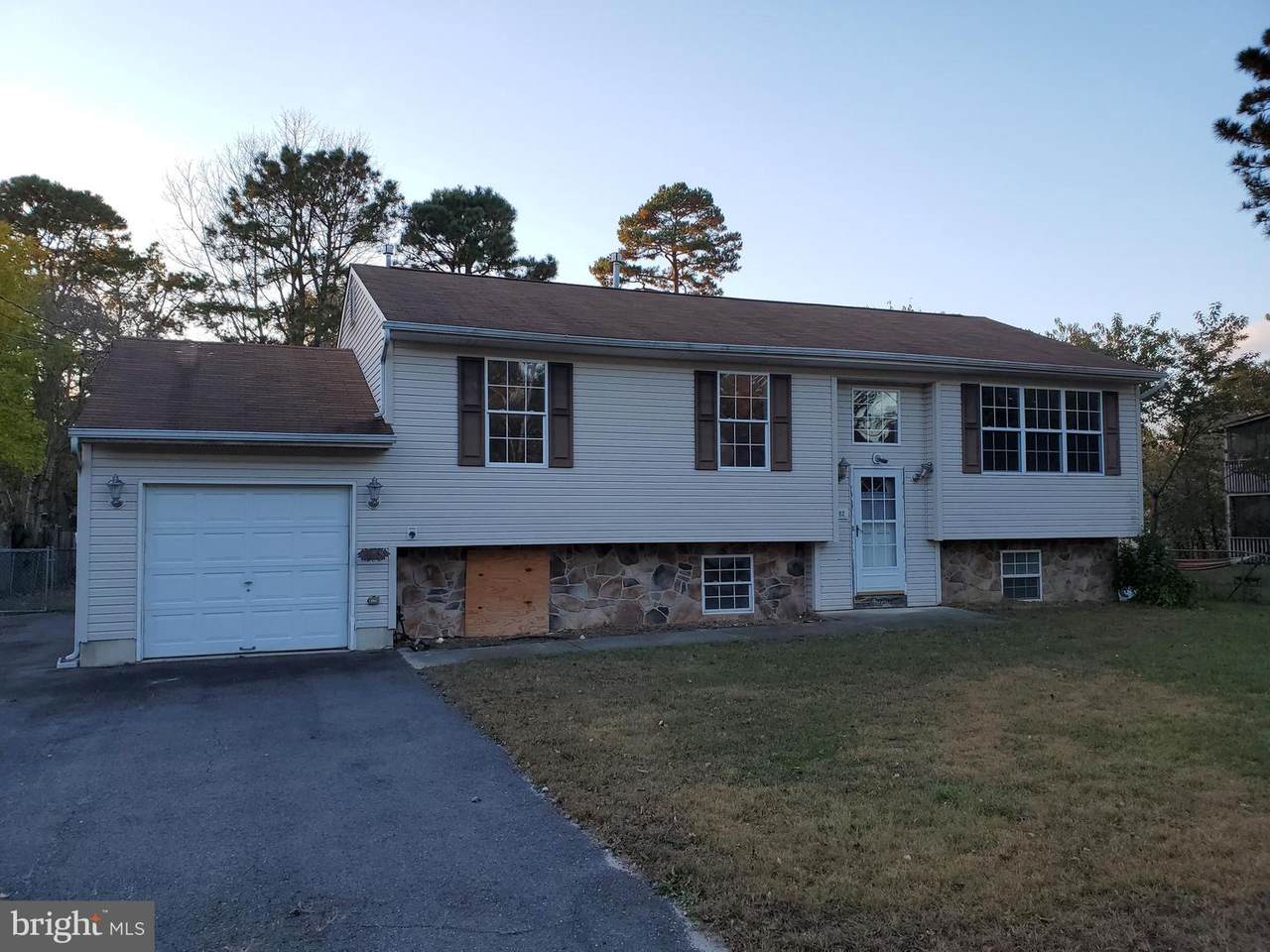 302 Algonquin Trail - Photo 1
