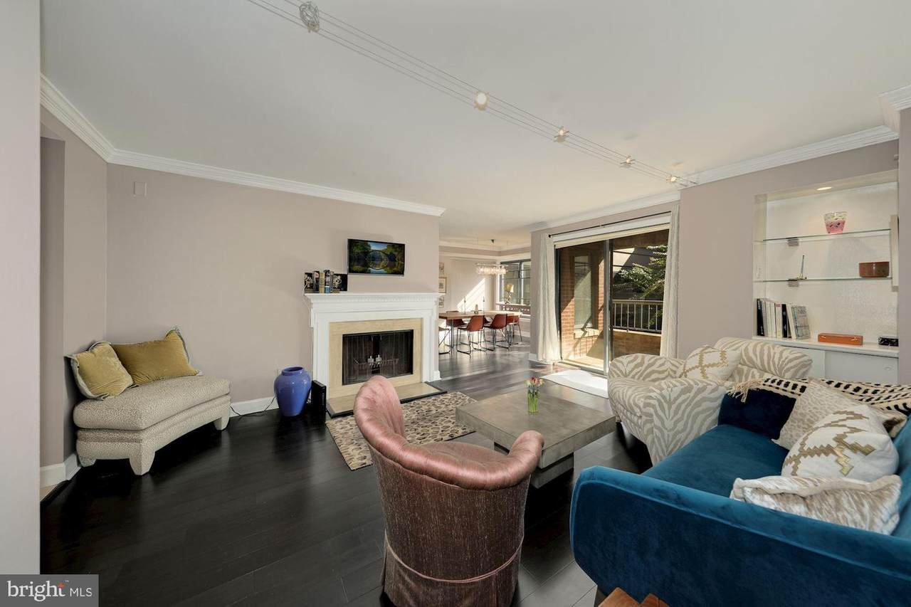 1080 Wisconsin Avenue - Photo 1