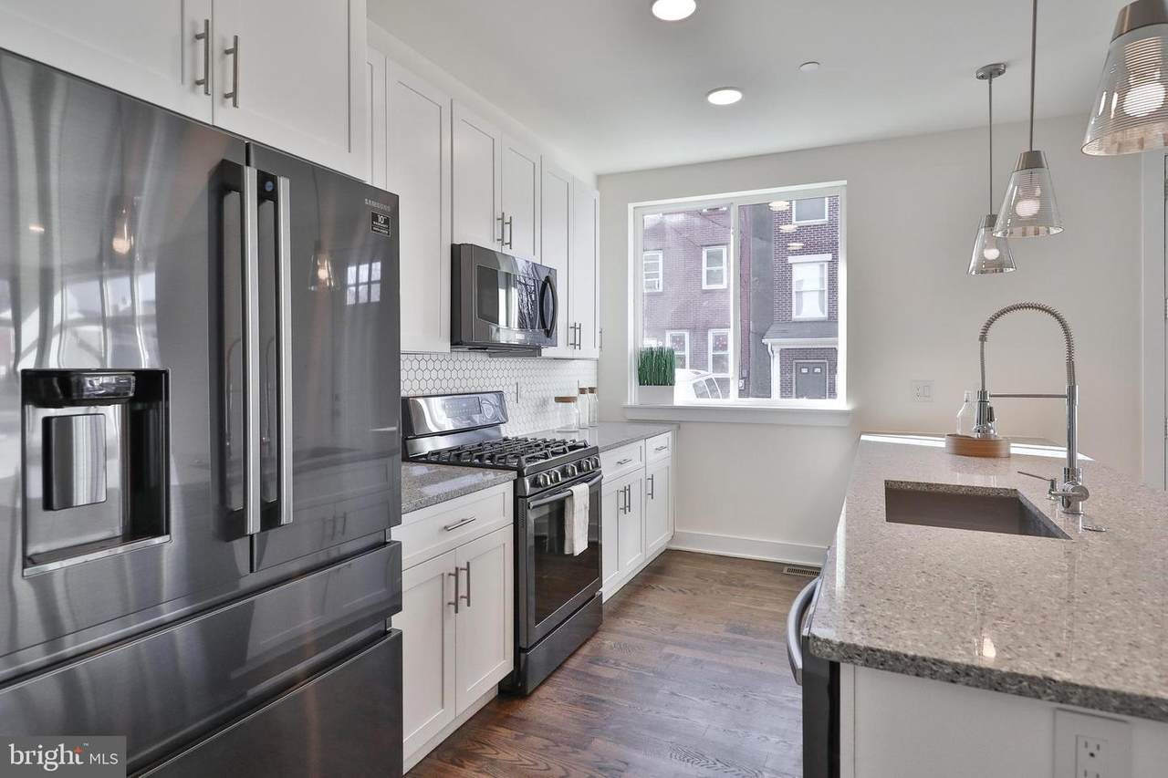 1125 American Street - Photo 1