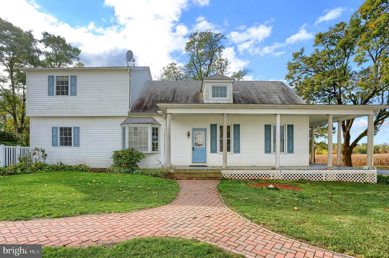 601 Middlesex Road - Photo 1