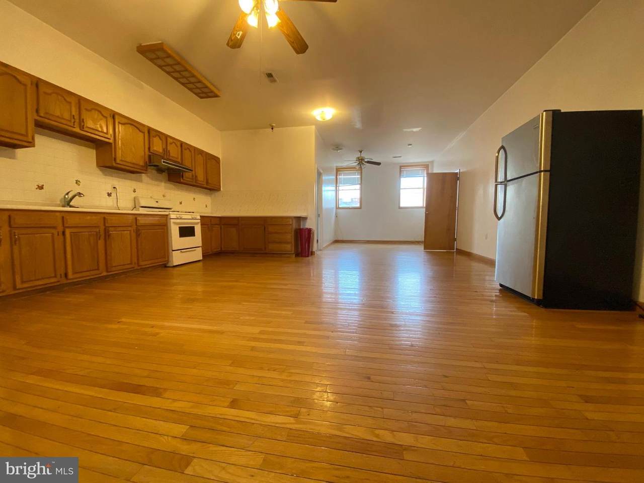 721-723 Wharton Street - Photo 1