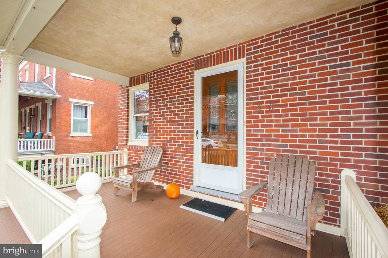 328 Dean Street - Photo 1