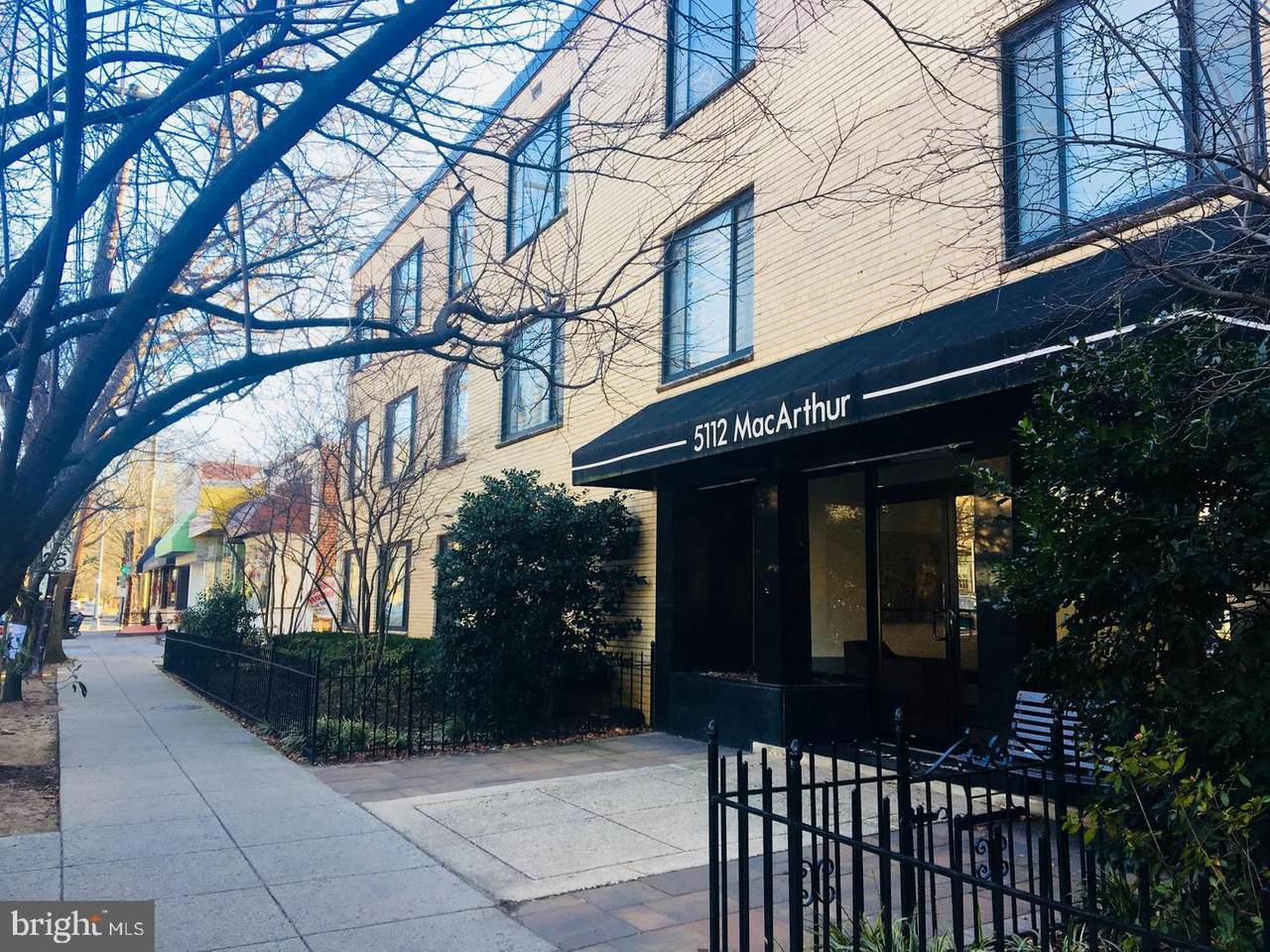 5112 Macarthur Boulevard - Photo 1