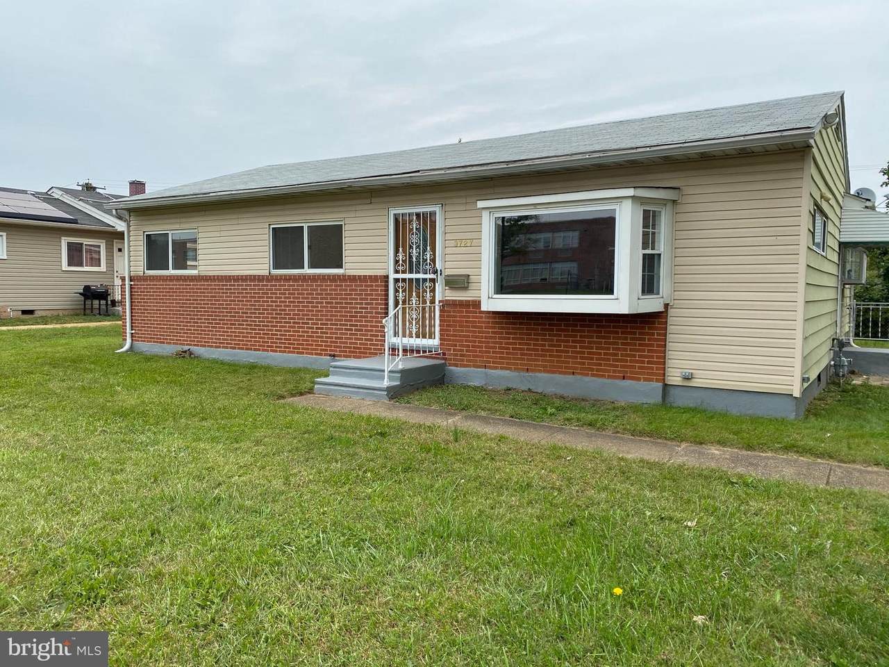 3727 Washington Avenue - Photo 1