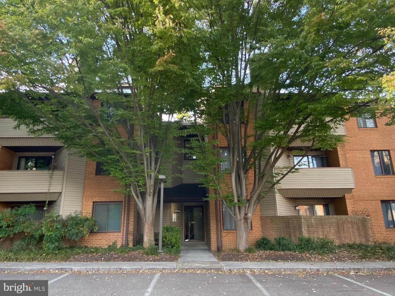 1704 Mt. Washington Court - Photo 1