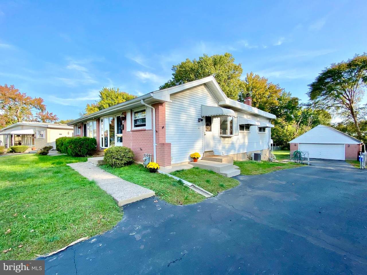522 Devon Road - Photo 1