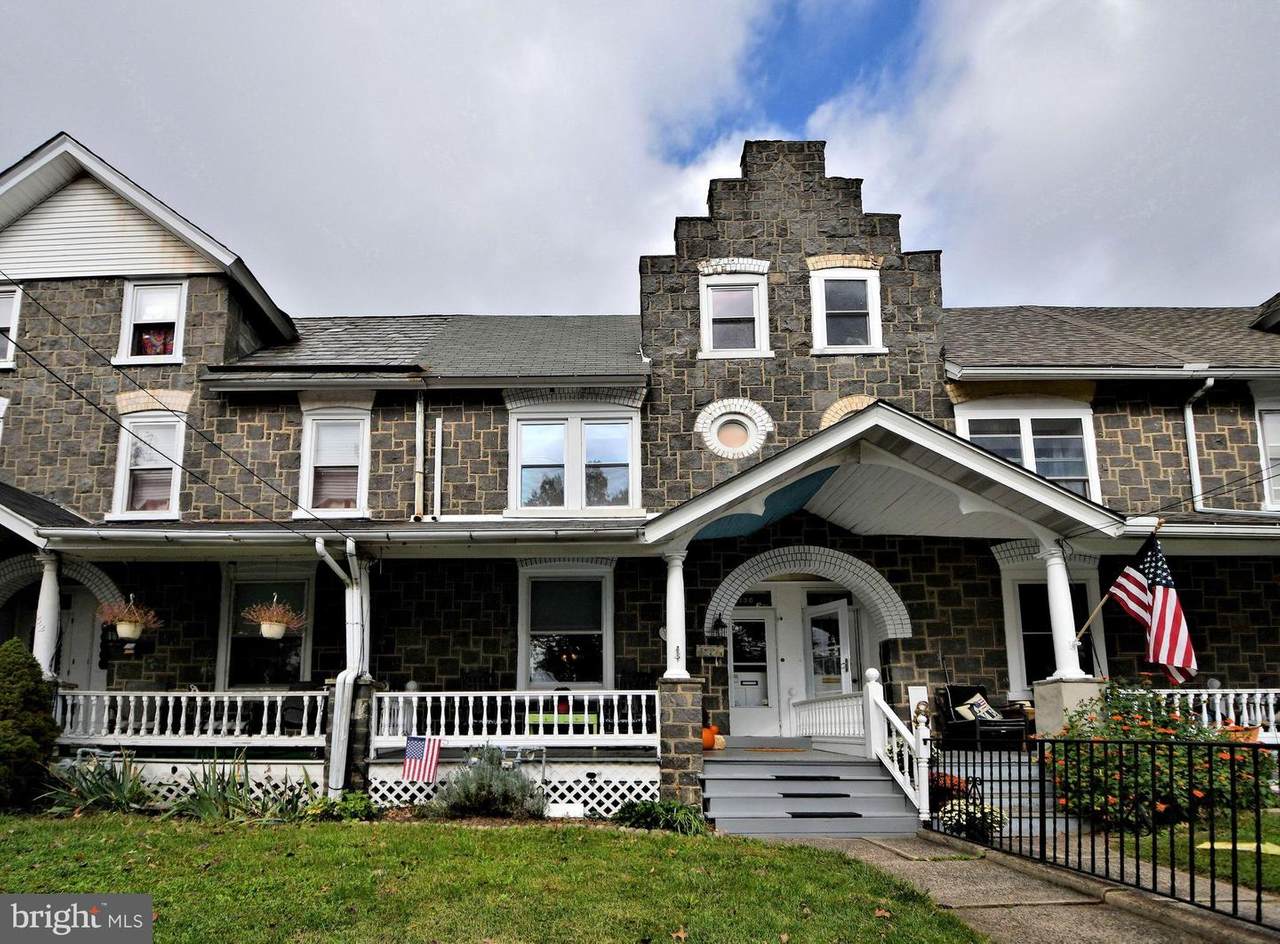 130 4TH Street - Photo 1
