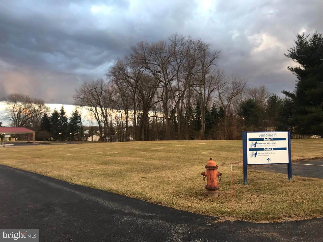 3130 Grandview Road - Photo 1