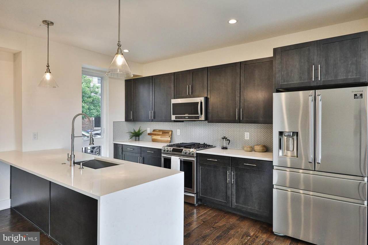 421 Front Street - Photo 1