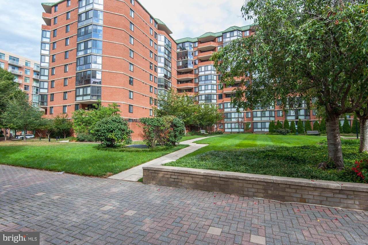 1001 Randolph Street - Photo 1