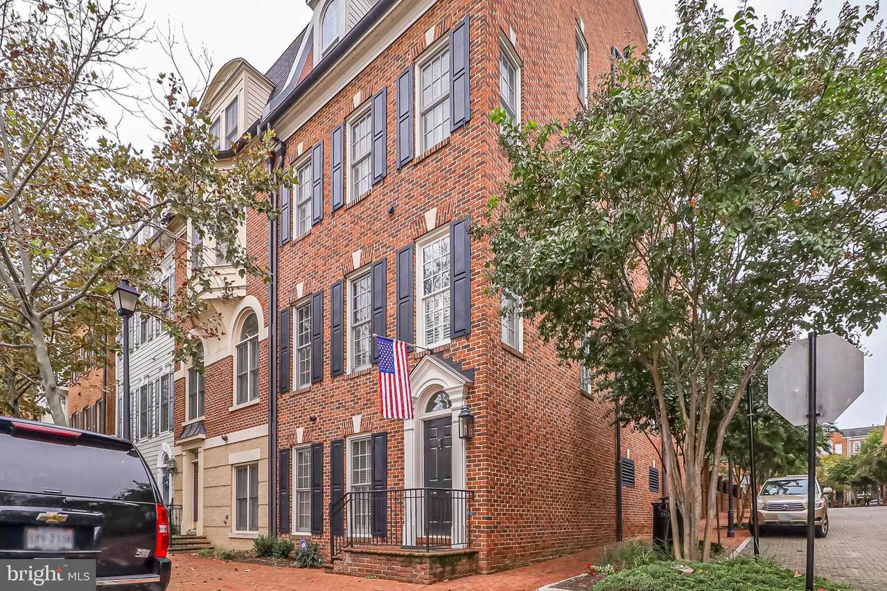 514 Royal Street - Photo 1