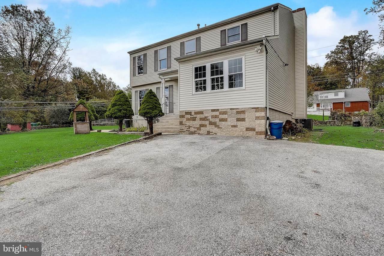 9921 Liberty Road - Photo 1