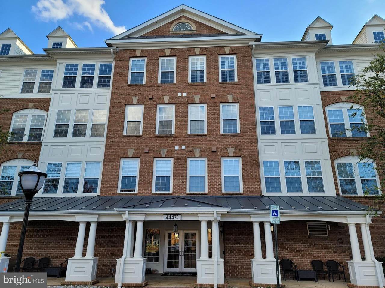 44475 Chamberlain Terrace - Photo 1