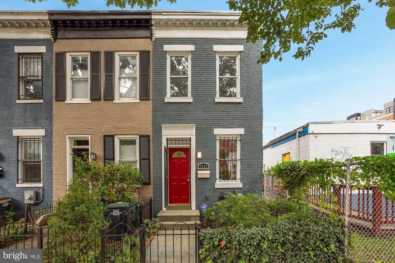 2024 10TH Street - Photo 1