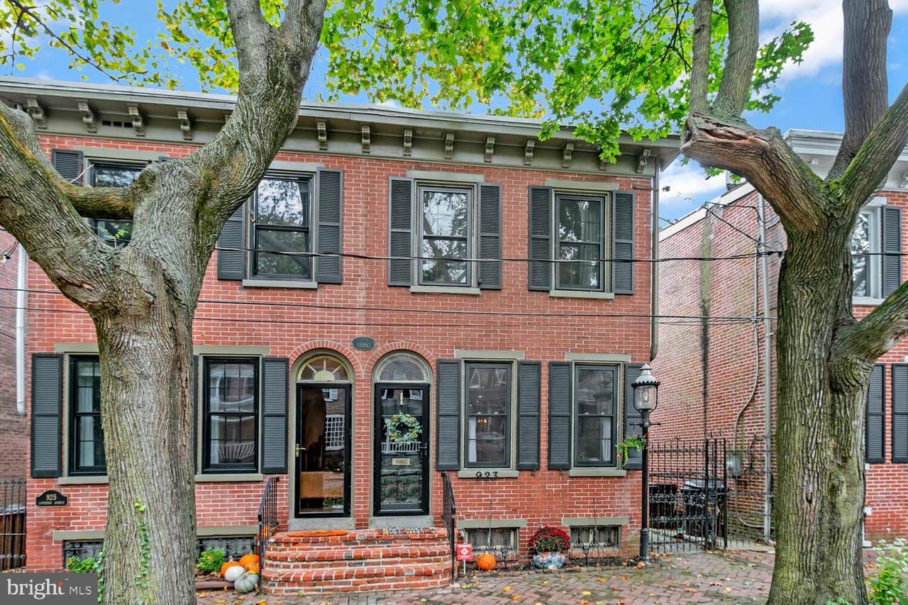 923 Lovering Avenue - Photo 1