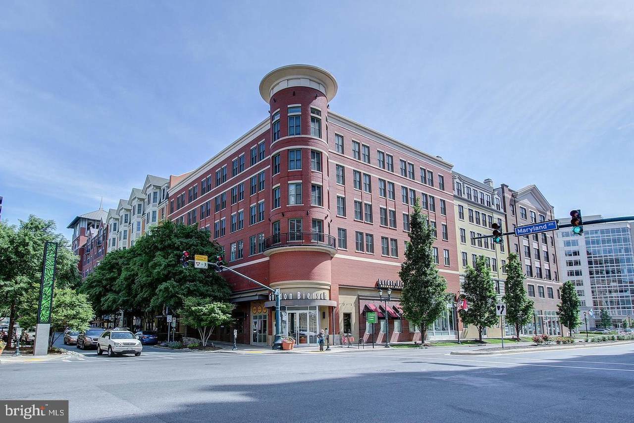 38 Maryland Avenue - Photo 1
