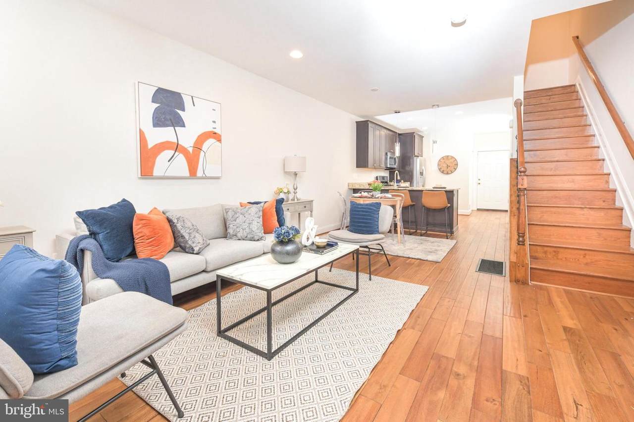 932 Lombard Street - Photo 1