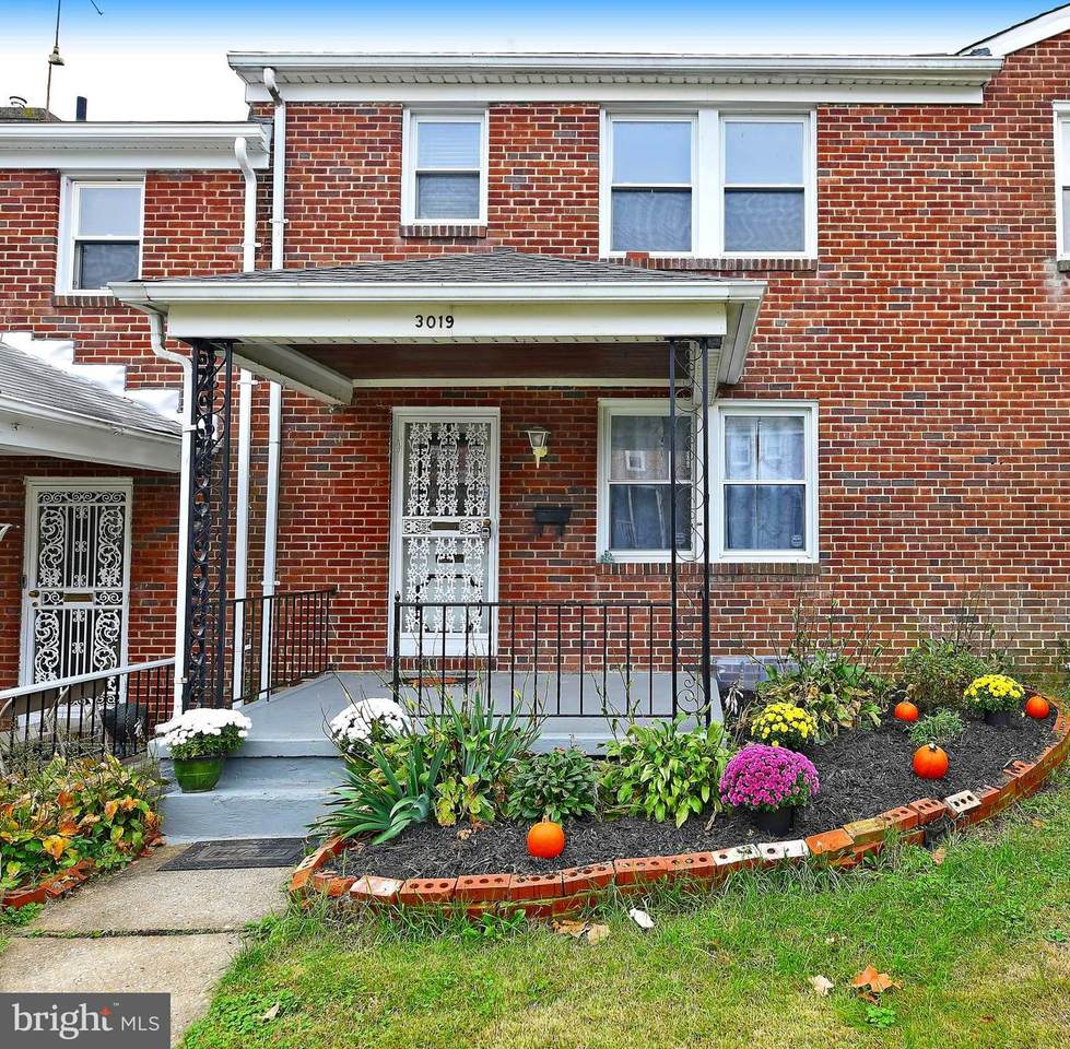 3019 Hanlon Avenue - Photo 1