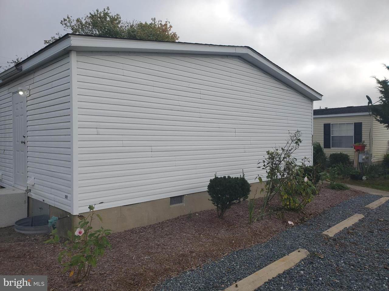 8595 Garden Lane - Photo 1