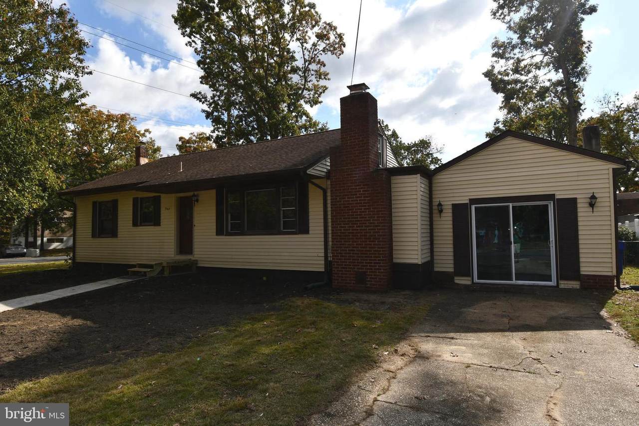 905 F Street - Photo 1
