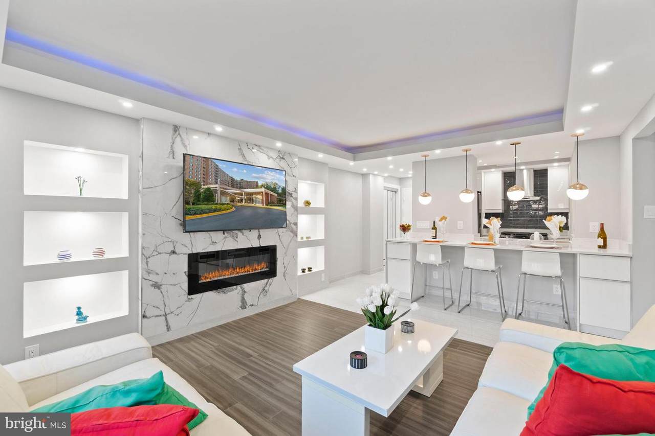 4201 Cathedral Avenue - Photo 1