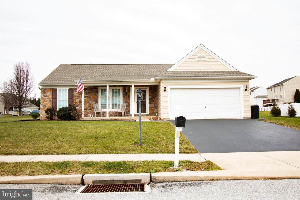 45 Thomas Drive - Photo 1