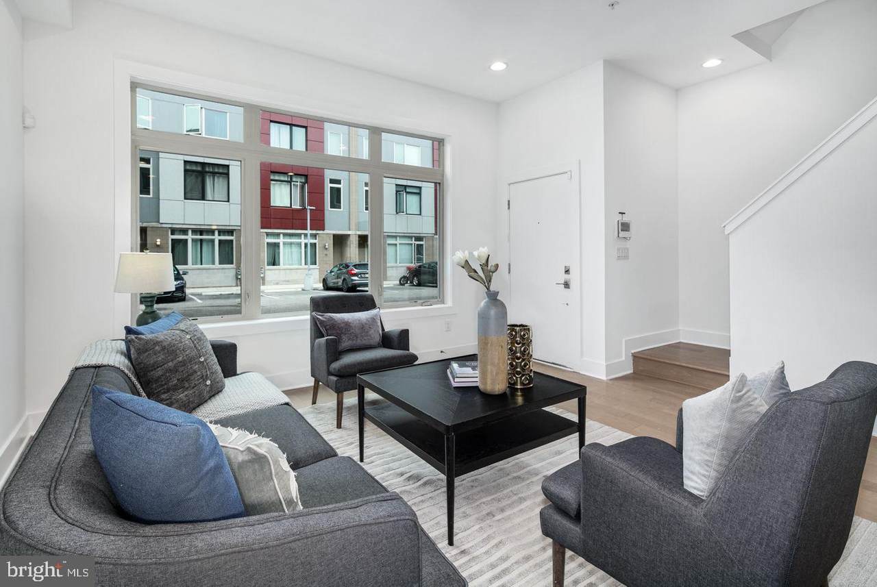 845 Orianna Street - Photo 1