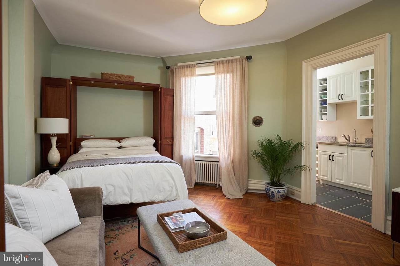2039 New Hampshire Avenue - Photo 1