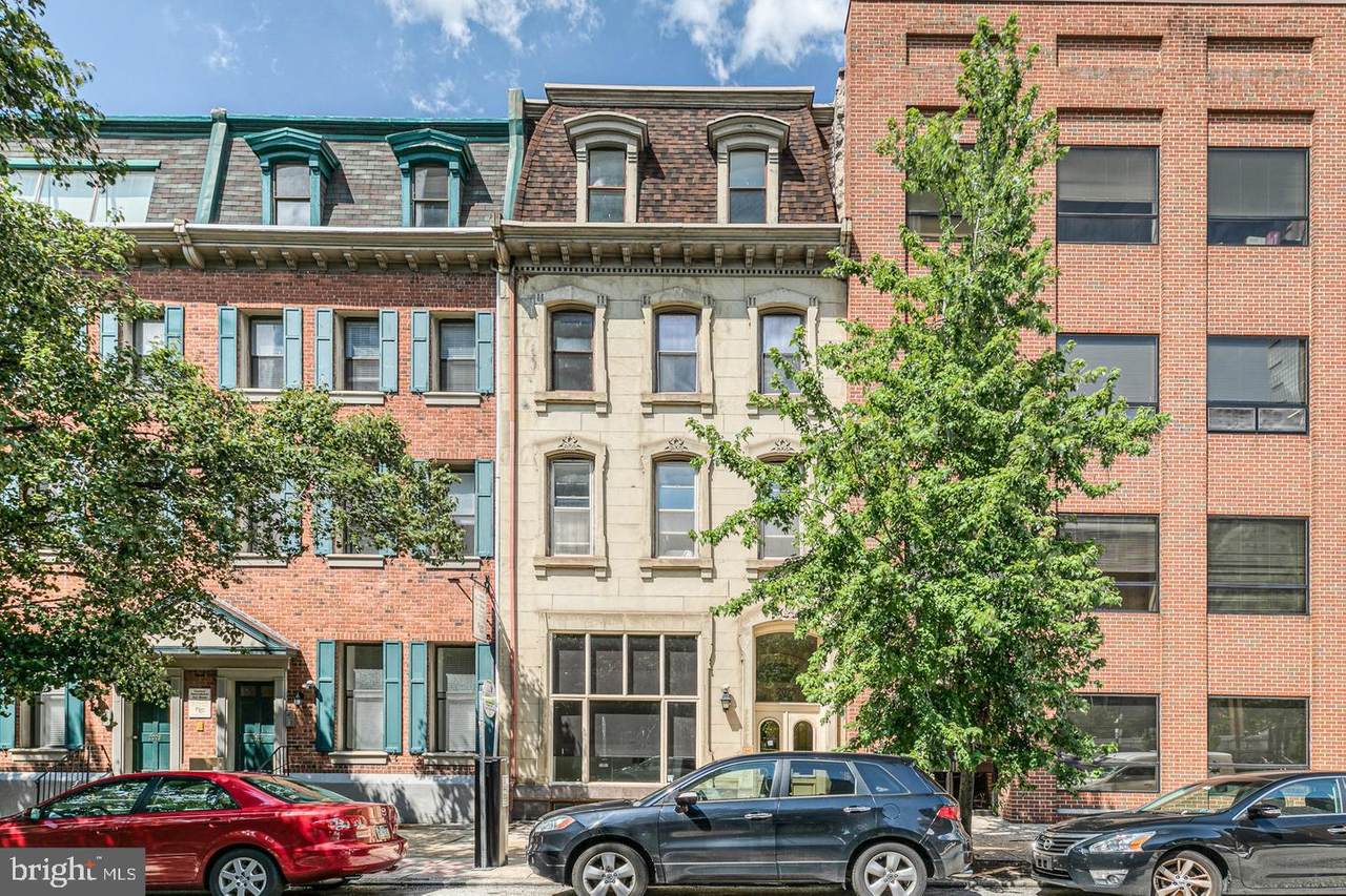 2025 Arch Street - Photo 1