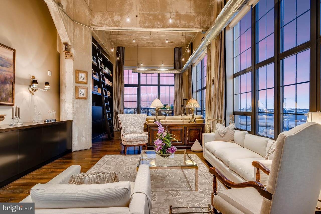 1200 Steuart Street - Photo 1