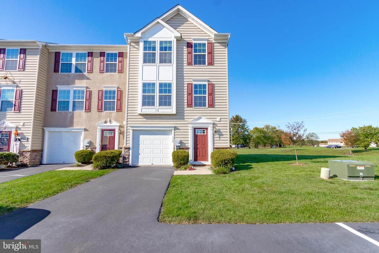132 Sandpiper Court - Photo 1