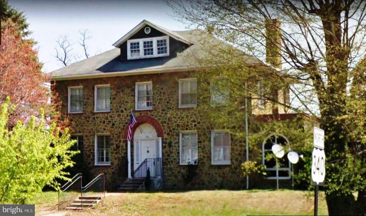 405 Royal Avenue - Photo 1