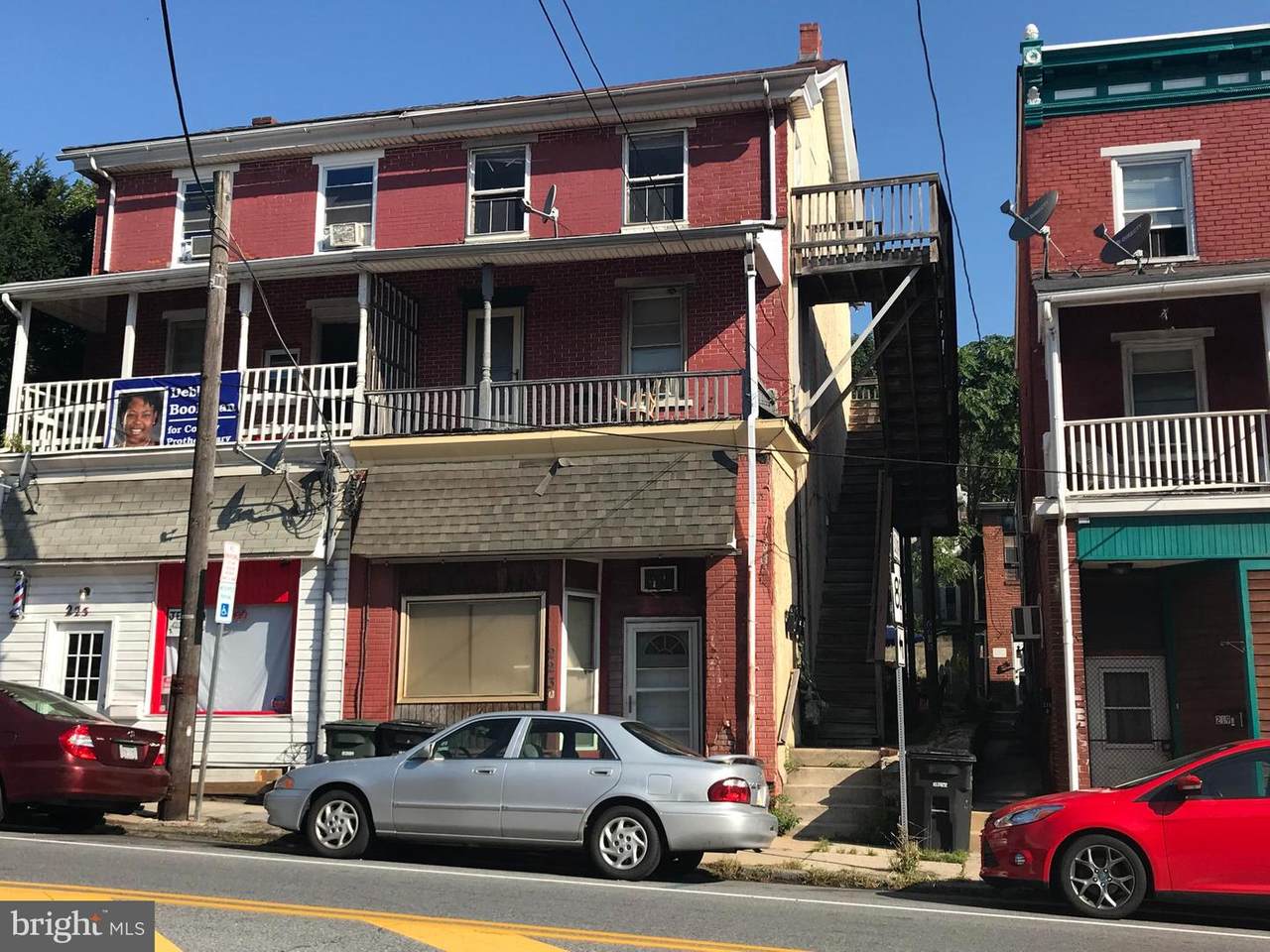 223 Lincoln Highway - Photo 1