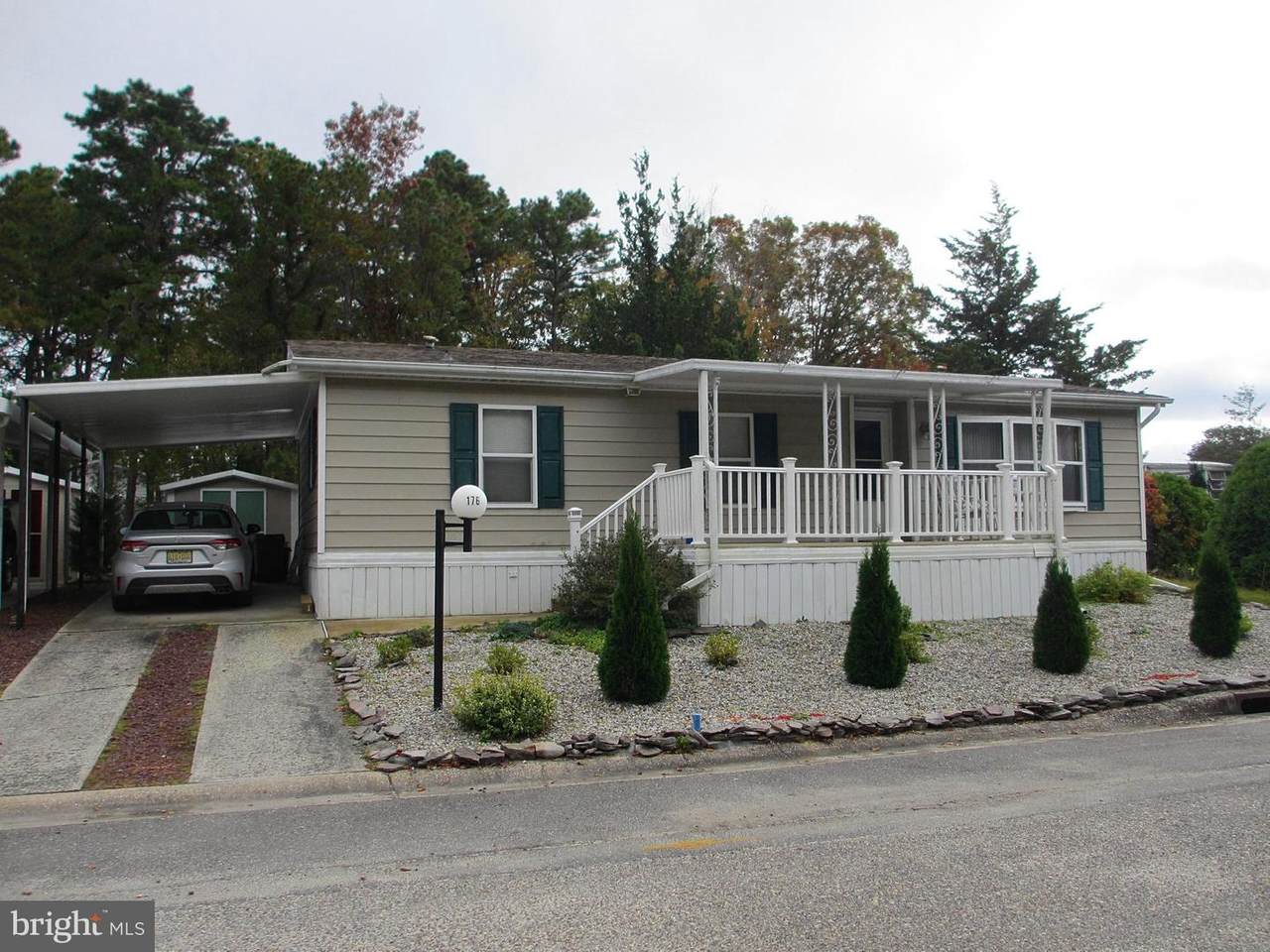 176 Brighton - Photo 1
