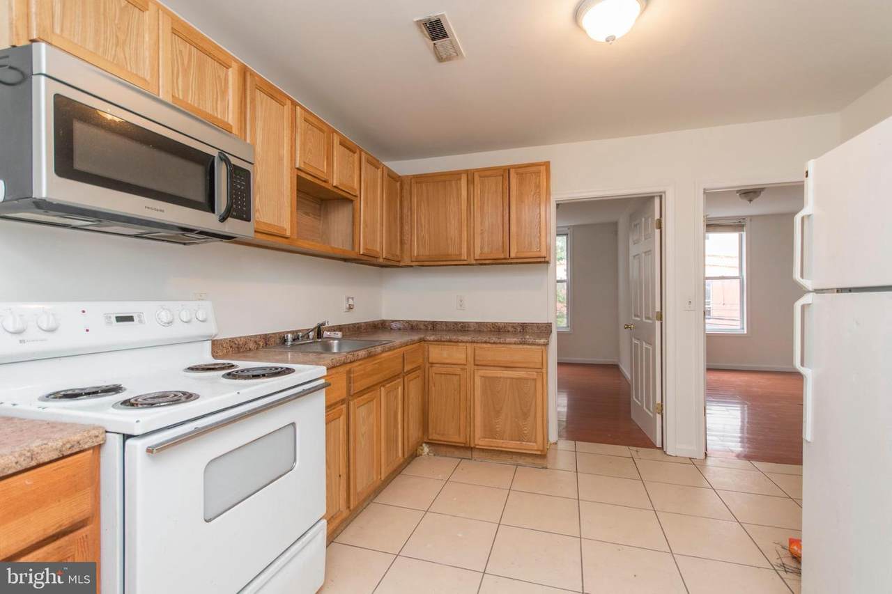 1603 Oxford Street - Photo 1